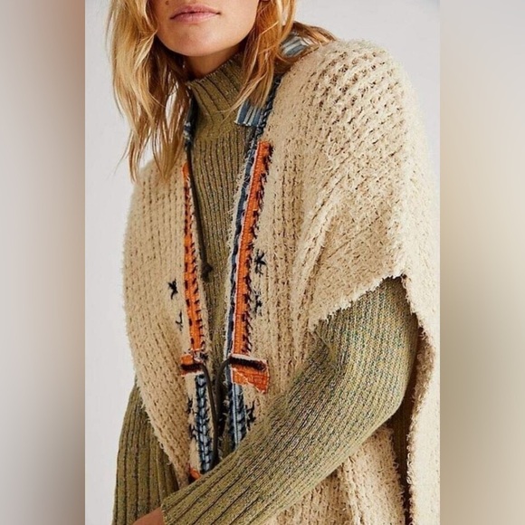 Free People Lonestar Poncho - Boho-Chic Comfort and Style - Picture 5 of 7